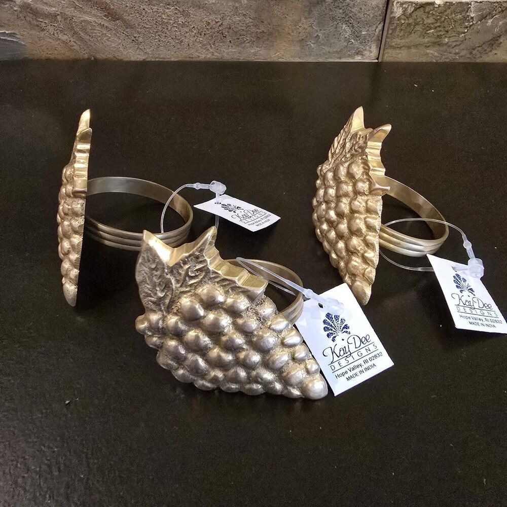 Kay Dee Designs Vintage Solid Cast Brass Grape Bunch 3 trio Napkin Rings Wine
